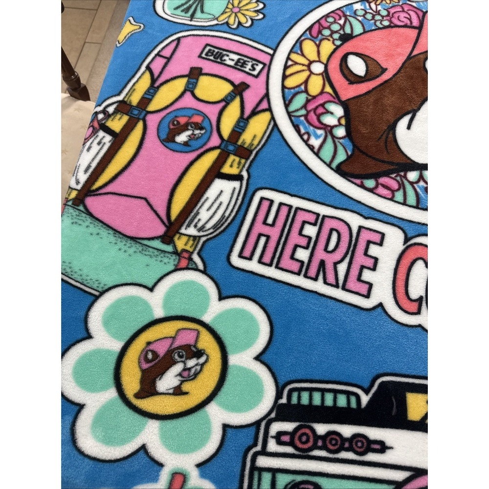 Buc-ees Plush Throw Blanket Here Comes The Sun Cozy Fleece Colorful Unique - Picture 3 of 7